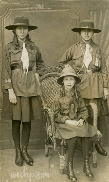 Brownies and Guides (wishpom vintage image emporium)